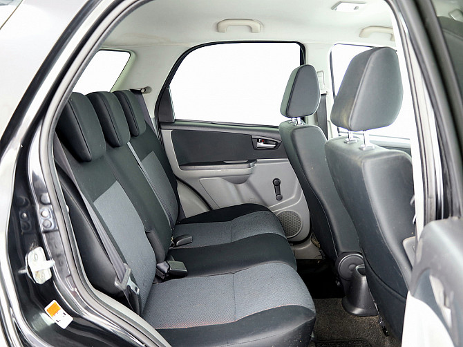 Suzuki SX4 Cross 4x4 1.6 79kW Tallina - foto 7