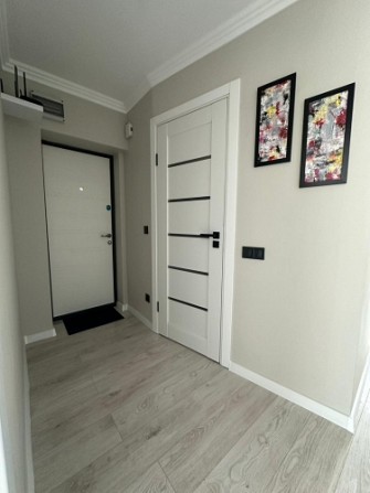 Продается светлая и тёплая квартира после ремонта, земля в собственности. Рига - изображение 8