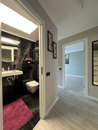 Продается светлая и тёплая квартира после ремонта, земля в собственности. Рига - изображение 9