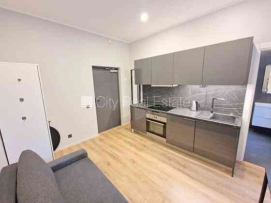 Эта квартира сдается в аренду посуточно (краткосрочная аренда), стоимость аренды Рига