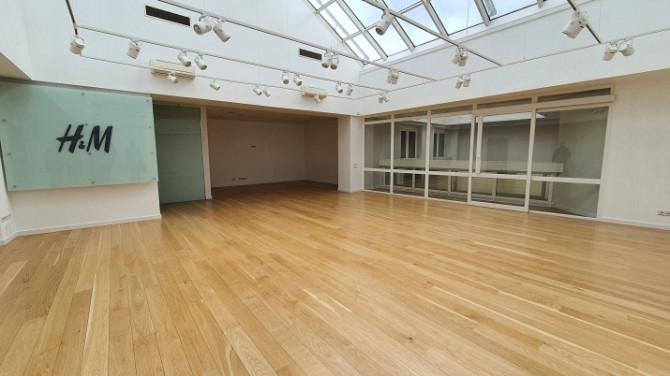 Офис в Старой Риге, в реновированном здании, 6 этаж (вход с фасада здания).  + Рига - изображение 5