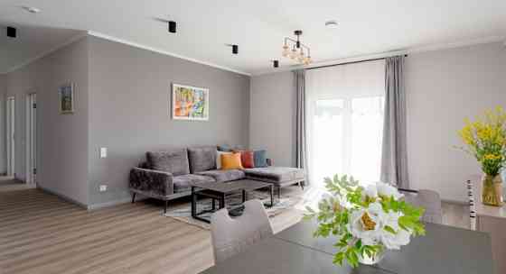 Сдается в долгосрочную аренду абсолютно новый и готовый к комфортному Кекавская вол.