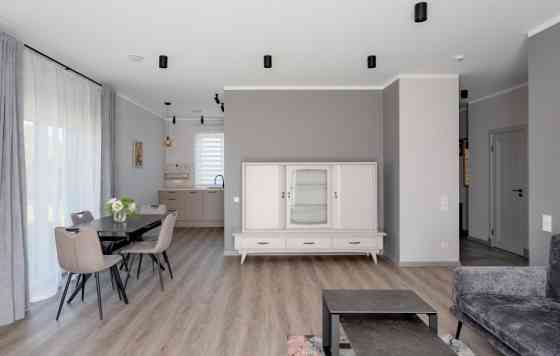 Сдается в долгосрочную аренду абсолютно новый и готовый к комфортному Кекавская вол.