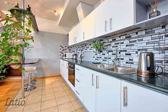 Pārdod gaišu 3-istabu dzīvokli Mežciemā, Kaivas ielā, modernā un kvalitatīvā jaunā projektā Jaunbiķe Рига