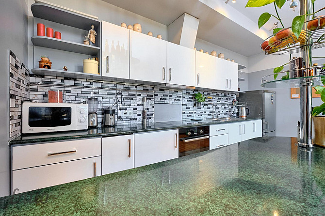 Pārdod gaišu 3-istabu dzīvokli Mežciemā, Kaivas ielā, modernā un kvalitatīvā jaunā projektā Jaunbiķe Рига - изображение 5