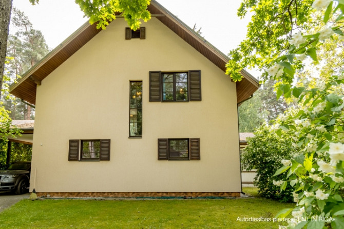 For rent a 2-storey house in Jurmala with a well-kept area and a garden.  100 m to the swimming plac Юрмала - изображение 7