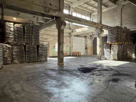 Просторные сухие складские и производственные помещения на ул. Улброкас, рядом с Rīga