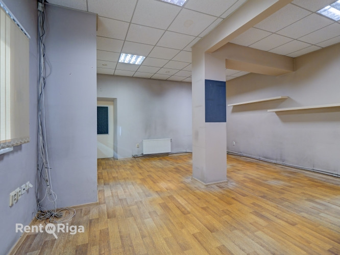 Izīrē apkurināmas telpas ar rampu un ofisu!  Telpas piemērotas: + Darbnīcai + Noliktavai + Ražošanai Рига - изображение 5