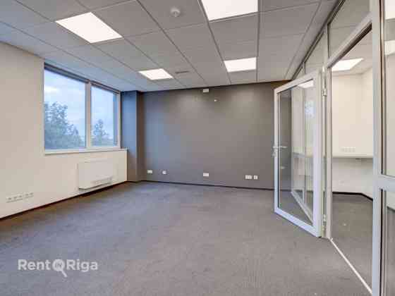 Iznomā biroja telpas biroju ēkā Dienvidu tilta rajonā, netālu no tirdzniecības centra Akropole Rīga. Rīga