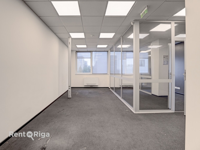 Iznomā biroja telpas biroju ēkā Dienvidu tilta rajonā, netālu no tirdzniecības centra Rīga - foto 5