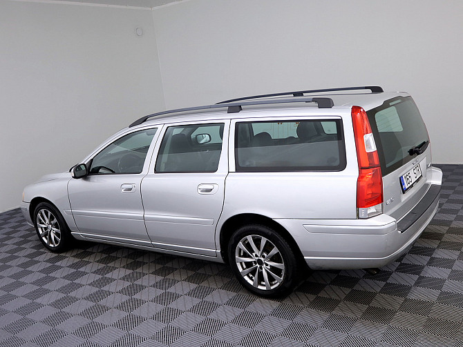Volvo V70 Summum Facelift ATM 2.4 D5 120kW Tallina - foto 4