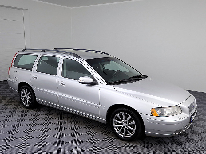 Volvo V70 Summum Facelift ATM 2.4 D5 120kW Tallina - foto 1