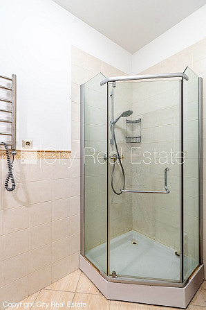 Частный дом, благоустроенная озеленённая территория, закрытая территория, Рига - изображение 17