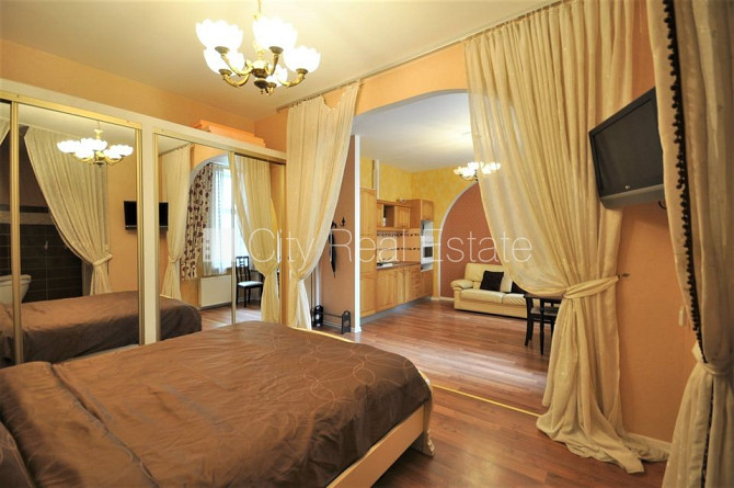 Pagalma ēka, vieta automašīnai, ieeja no pagalma, logi vērsti uz pagalma pusi, istaba izolēta, Rīga - foto 17