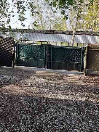 Продаётся просторный, светлый жилой дом с хорошей планировкой в Риге. Площадь участка 300 м2, ... Рига