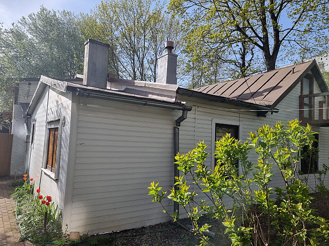 Продаётся просторный, светлый жилой дом с хорошей планировкой в Риге. Площадь участка 300 м2,... Рига - изображение 1