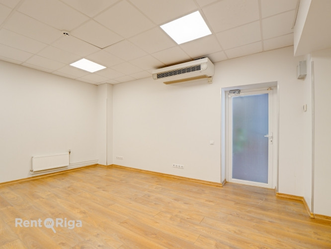 СДАЁТСЯ ОФИС В "KRASTA BIROJI", УЛ. МАЗА КРАСТА 83, РИГА  Офисное помещение площадью 105,8 м в Рига - изображение 9
