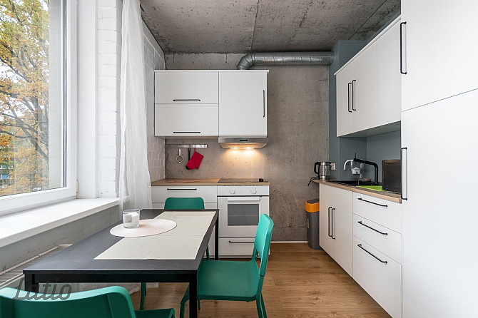 Tiek pārdots moderni iekārtots, pilnībā mēbelēts studio tipa dzīvoklis jaunajā projektā.

Dzīvoklis  Рига - изображение 4