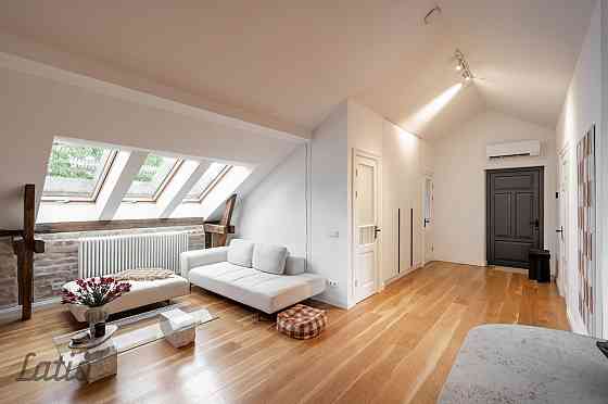 Ekskluzīvs mansarda dzīvoklis Kalnciema kvartālā  elegance, dizains un kvalitāte vienuviet
Pārdošanā Рига