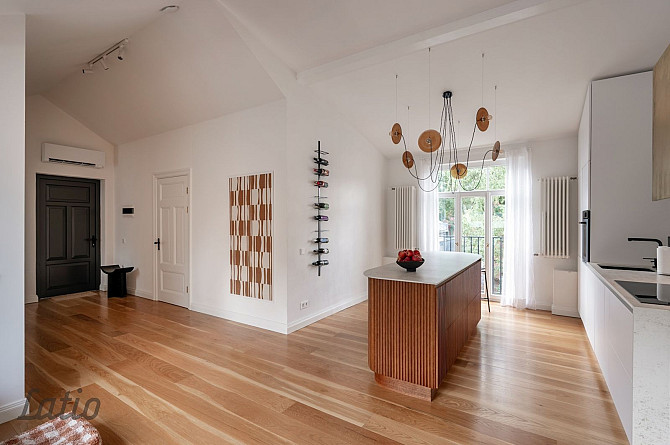 Ekskluzīvs mansarda dzīvoklis Kalnciema kvartālā  elegance, dizains un kvalitāte vienuviet
Pārdošanā Рига - изображение 2