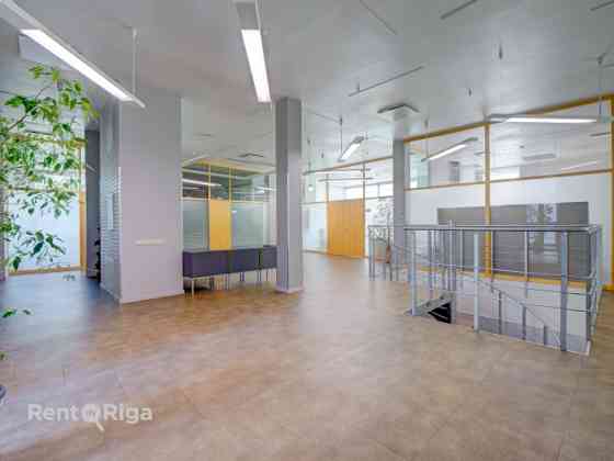 СДАЁТСЯ ОФИС В "NERETAS BIROJI", УЛ. НЕРЕТАС 2K1-107, РИГА  Офисное помещение площадью 33,5 м в Рига