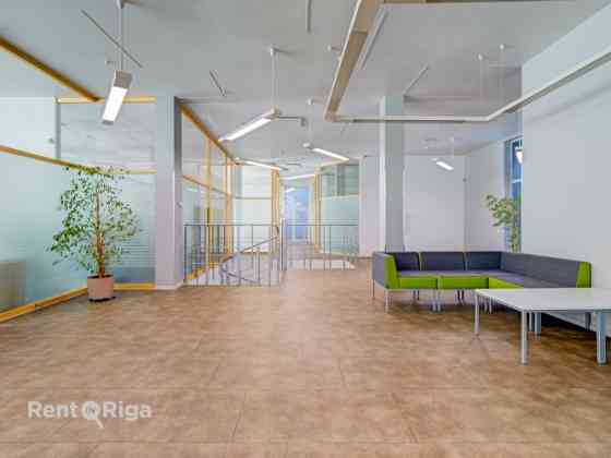 СДАЁТСЯ ОФИС В "NERETAS BIROJI", УЛ. НЕРЕТАС 2K1-107, РИГА  Офисное помещение площадью 25 м в Рига