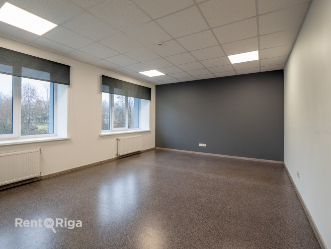 Сдаётся в аренду офисc в Ильгюциемсе.  Общая площадь здания: 1500 м 1-й этаж  462 м 2-й Рига - изображение 11
