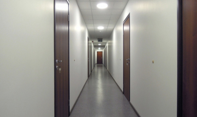 Сдаётся в аренду офисc в Ильгюциемсе.  Общая площадь здания: 1500 м 1-й этаж  462 м 2-й Рига - изображение 4