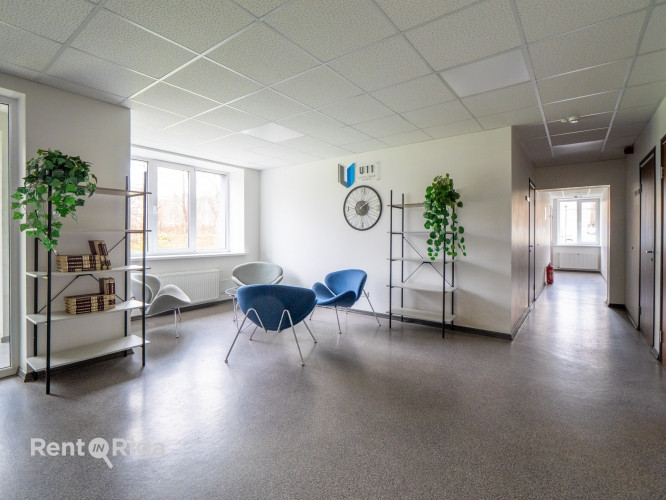 Сдаётся в аренду офисc в Ильгюциемсе.  Общая площадь здания: 1500 м 1-й этаж  462 м 2-й Рига - изображение 12