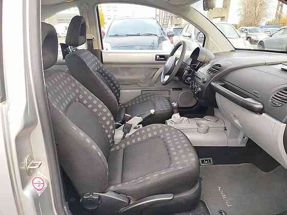 Volkswagen New Beetle Comfortline 1.6 74kW Tallina