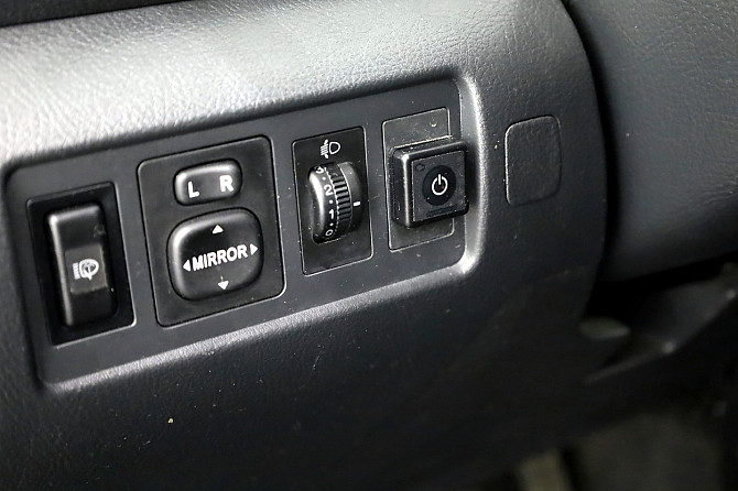 Toyota Corolla Verso Linea Sol Facelift LPG 1.8 95kW Таллин - изображение 8