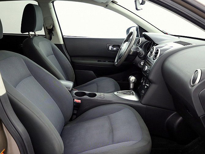 Nissan Qashqai Comfort ATM 2.0 104kW Таллин - изображение 6