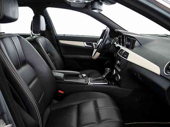 Mercedes-Benz C 250 Avantgarde Facelift ATM 1.8 150kW Tallina