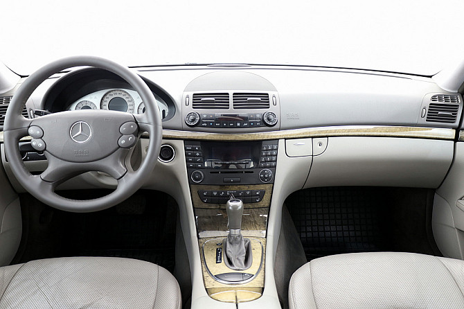 Mercedes-Benz E 320 Avantgarde 4Matic 4x4 ATM 3.0 CDI 165kW Tallina - foto 5