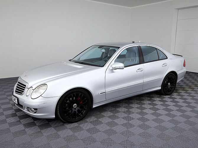 Mercedes-Benz E 320 Avantgarde 4Matic 4x4 ATM 3.0 CDI 165kW Tallina - foto 2