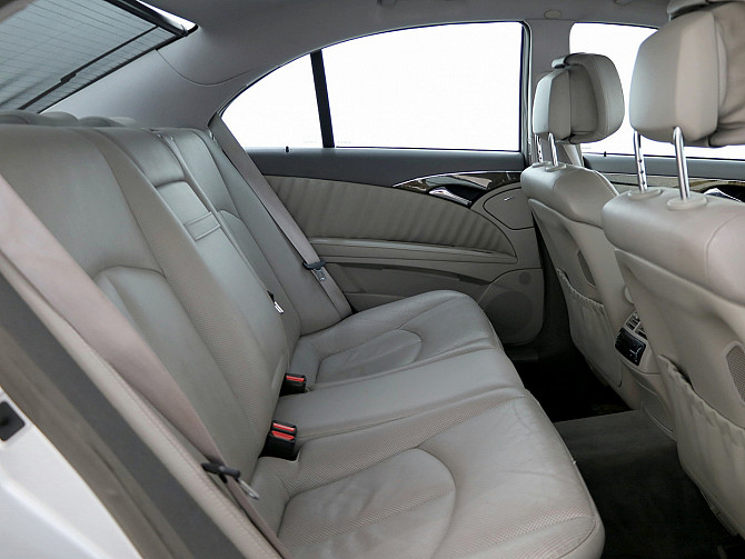 Mercedes-Benz E 320 Avantgarde 4Matic 4x4 ATM 3.0 CDI 165kW Tallina - foto 7