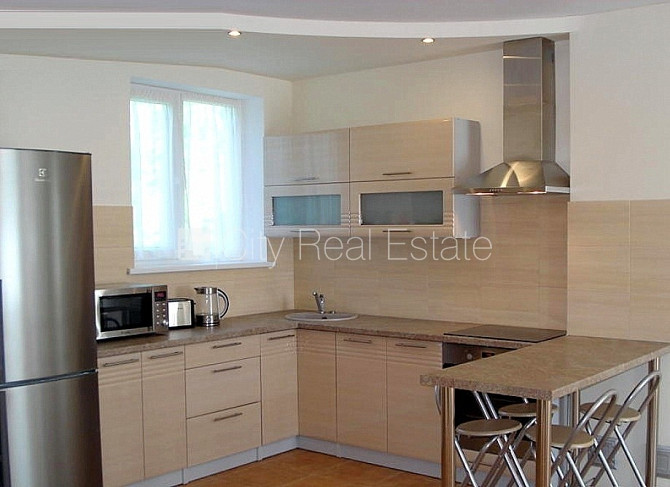 Фасадный дом, реставрированный дом, закрытый двор, лифт, лестничная клетка после Рига - изображение 10