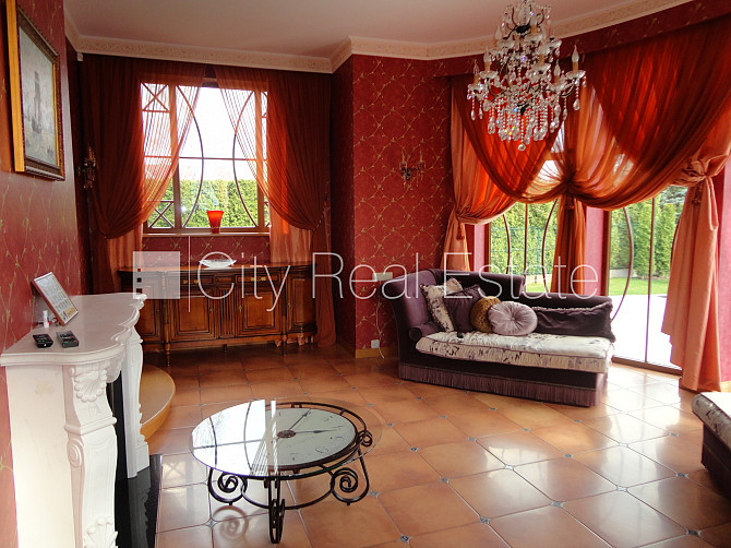 Фасадный дом, реновированный дом, закрытый двор, вход с улицы и со двора, лифт, Рига - изображение 15