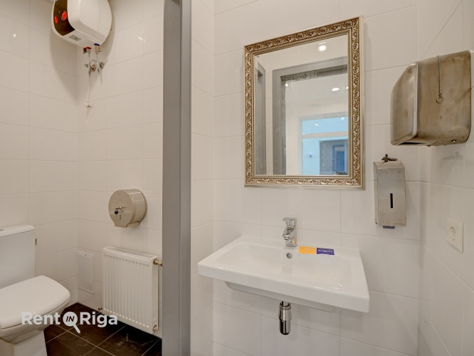 Jaunas, plašas un modernas telpas Klusajā centrā.  Piedāvājam nomai mūsdienīgas un stilīgas Rīga - foto 7