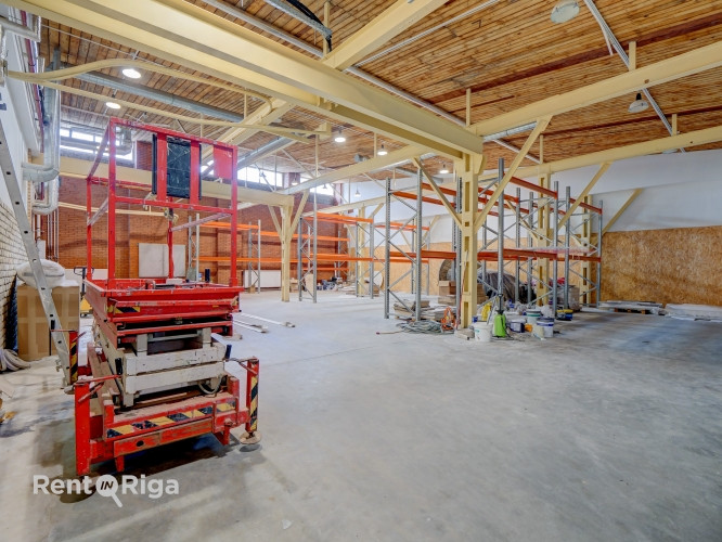 Просторные отапливаемые складские помещения с подъёмными воротами в Тихом Рига - изображение 2