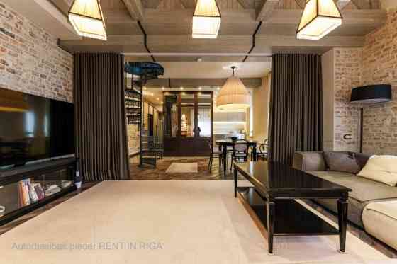 Эксклюзивная двухуровневая квартира в Тихом центре  элегантность, комфорт и Рига