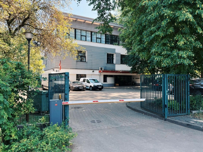 Iznomā biroja telpas biroju ēkā!  Telpas ir pilnībā atbrīvotas. Bez mēbelēm. Ir iespēja Rīga - foto 9