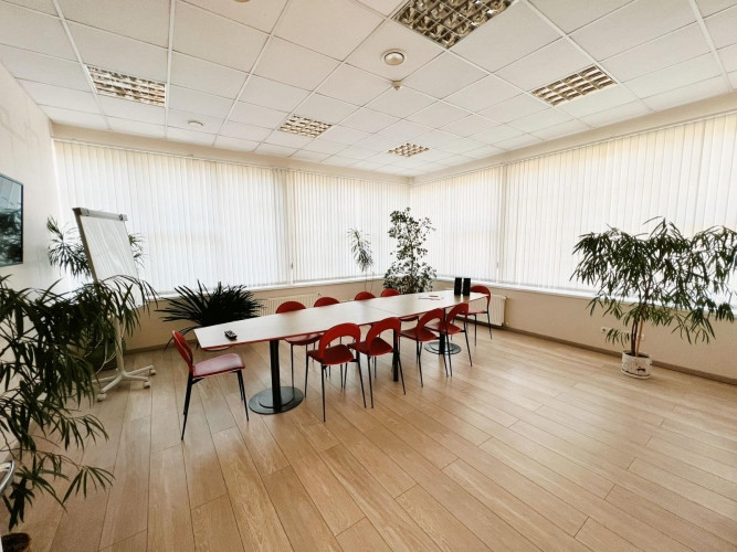 Iznomā biroja telpas biroju ēkā!  Telpas ir pilnībā atbrīvotas. Bez mēbelēm. Ir iespēja Rīga - foto 2