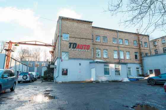 Birojs Torņakalnā  + Plānojums: viena telpa. + Koplietošanas WC. + Teritorija apsargāta 24/7. + Vide Rīga