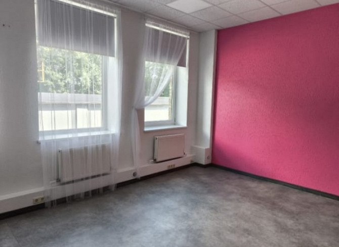 Birojs Torņakalnā  + Plānojums: viena telpa. + Koplietošanas WC. + Teritorija apsargāta 24/7. Rīga - foto 1