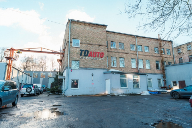 Birojs Torņakalnā  + Plānojums: viena telpa. + Koplietošanas WC. + Teritorija apsargāta 24/7. Rīga - foto 6