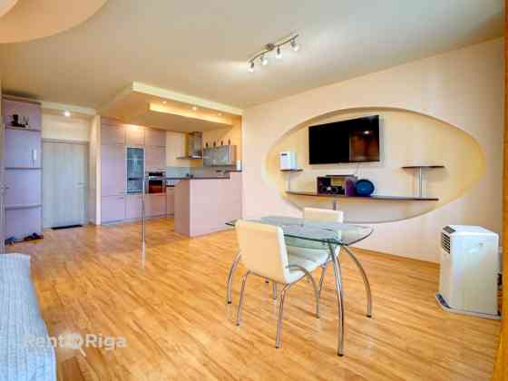 Продаётся современная студия с террасой в Плявниеках!  Ищешь уютное, полностью Рига