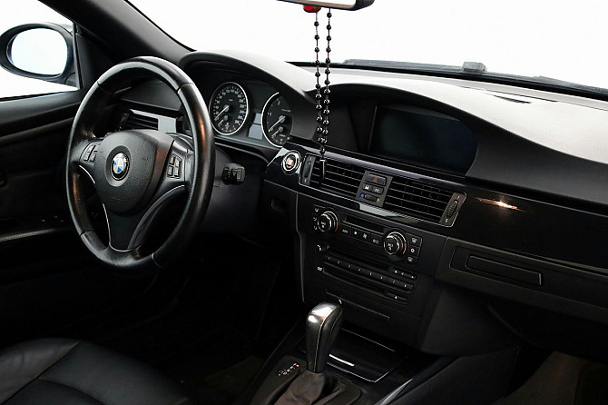 BMW 330 Cabrio ATM 3.0 D 170kW Таллин - изображение 7