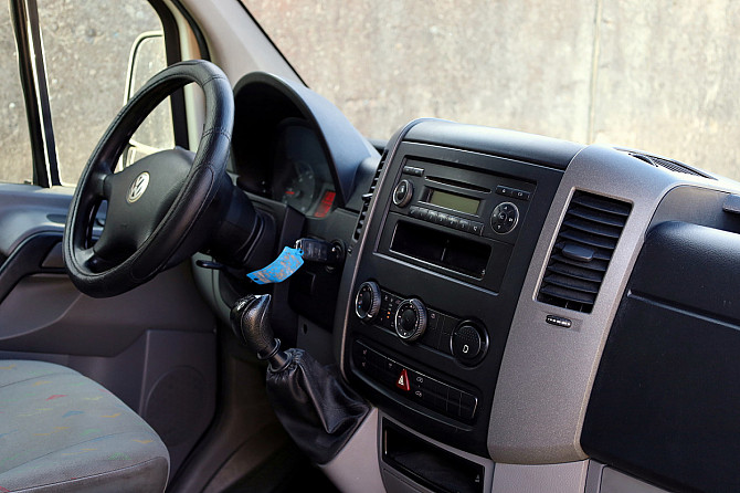 Volkswagen Crafter Comfortline 2.5 TDI 100kW Таллин - изображение 5