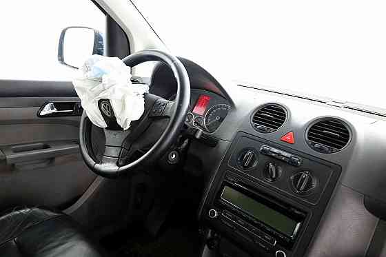 Volkswagen Caddy Maxi Comfortline ATM 1.9 TDI 77kW Таллин